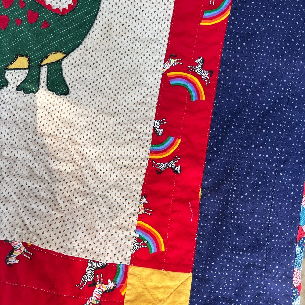 Dinosaur vintage handmade Dinosaur Patchwork baby Quilt - Picture 3 of 6